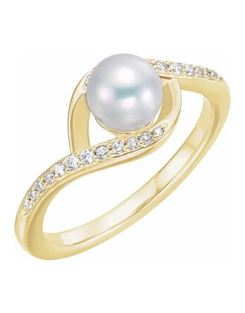 Pearl Ring, Diamond Accented - 6513